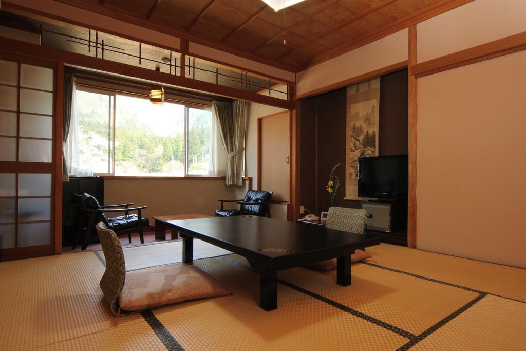 Gokayama Onsen Akaokan Nanto Экстерьер фото