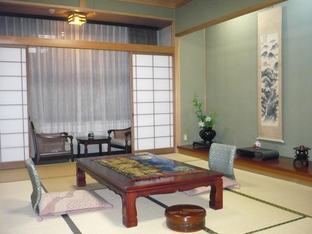Gokayama Onsen Akaokan Nanto Экстерьер фото