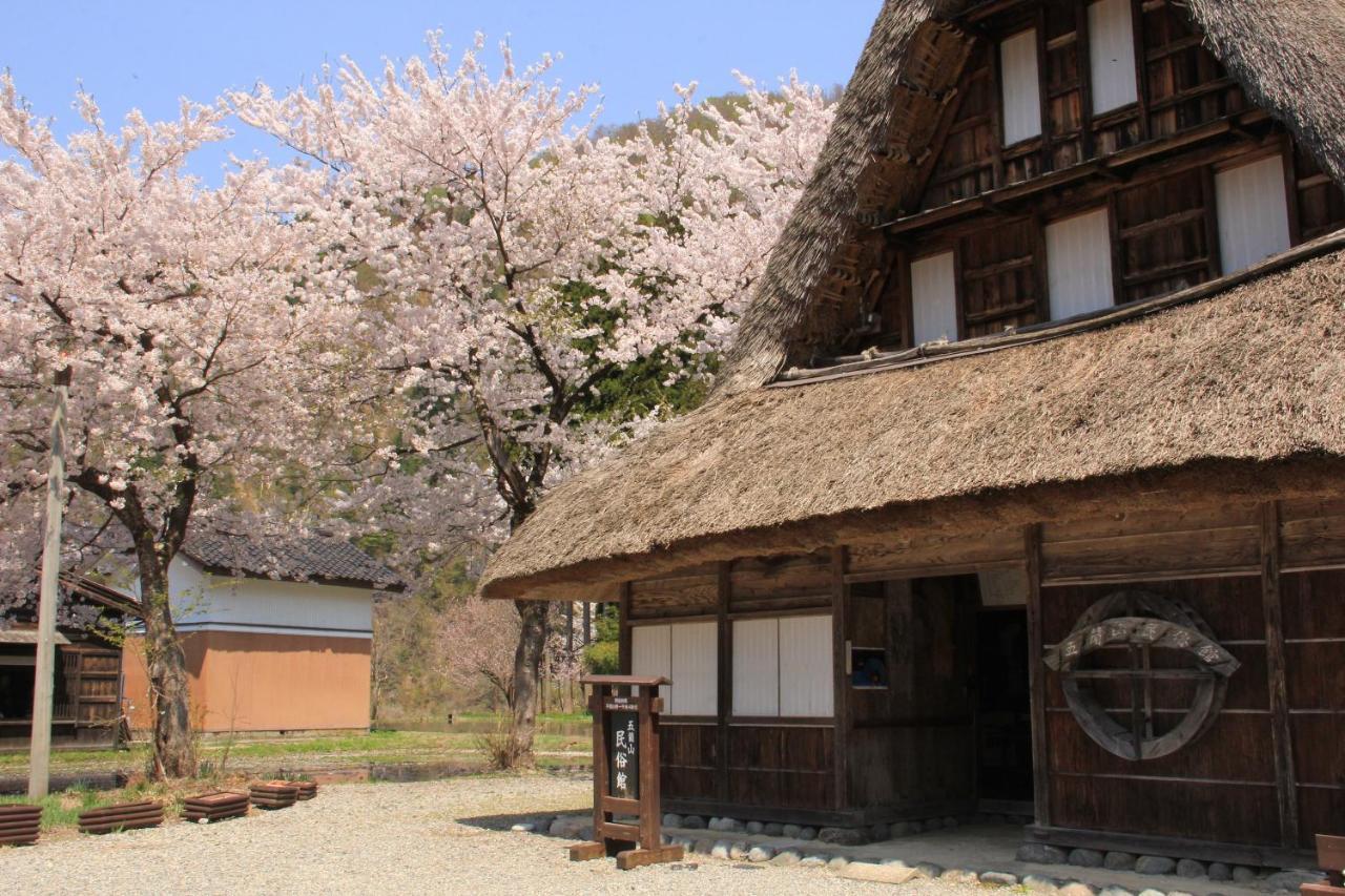 Gokayama Onsen Akaokan Nanto Экстерьер фото